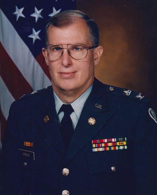 Obituario de Col Richard D. Vance,   USA (Ret)