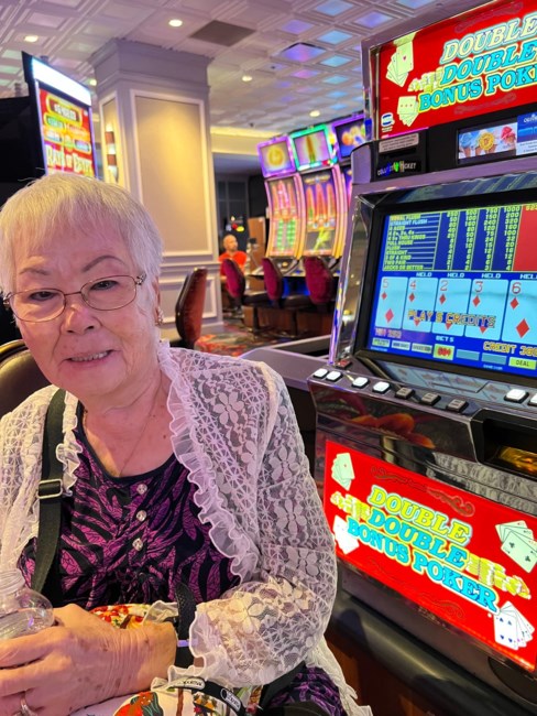 Obituario de Setsuko Nagy