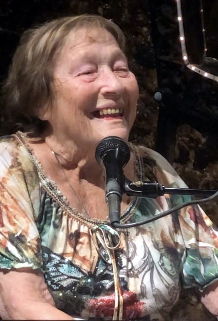 Avis de décès de Miriam Hoyt