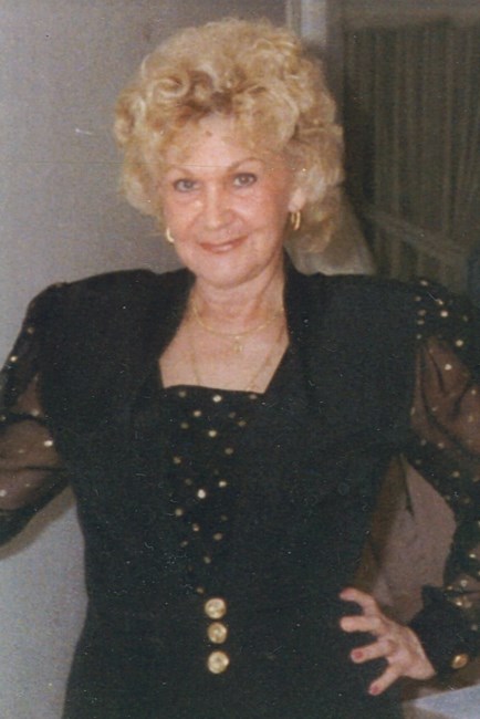 Obituary of Carmen Stenten