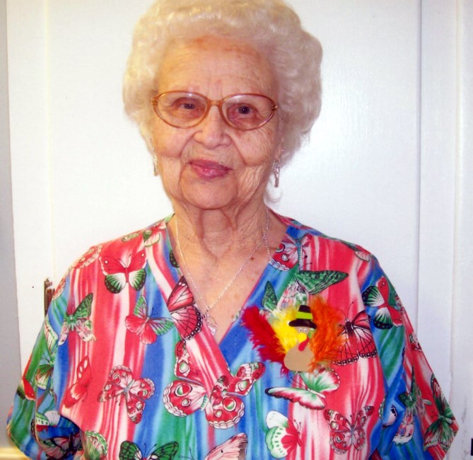 Obituary of Vivian J. Roberts