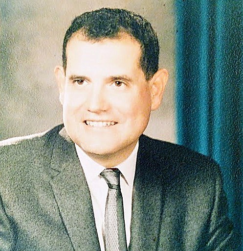 Obituary of Leonis Clos Malburg