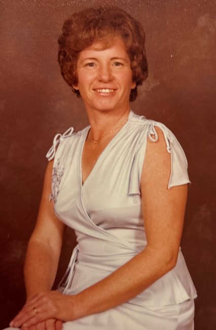 Avis de décès de Delores Mae Champion