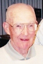 Obituario de Robert J. McAvoy
