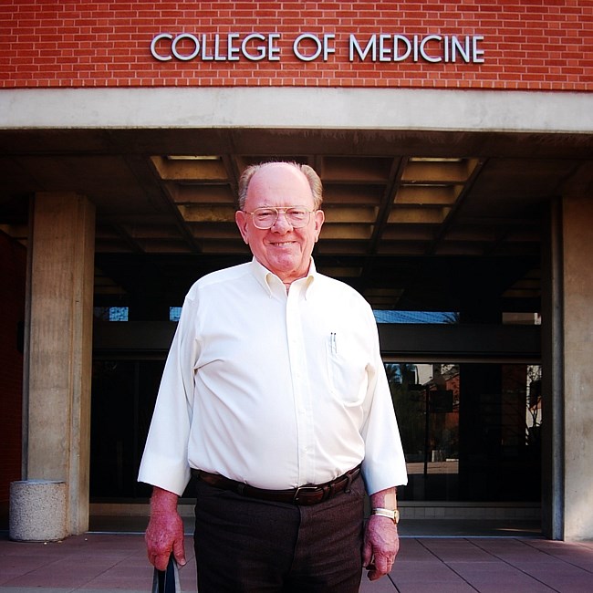 Obituario de C. Eugene Settle