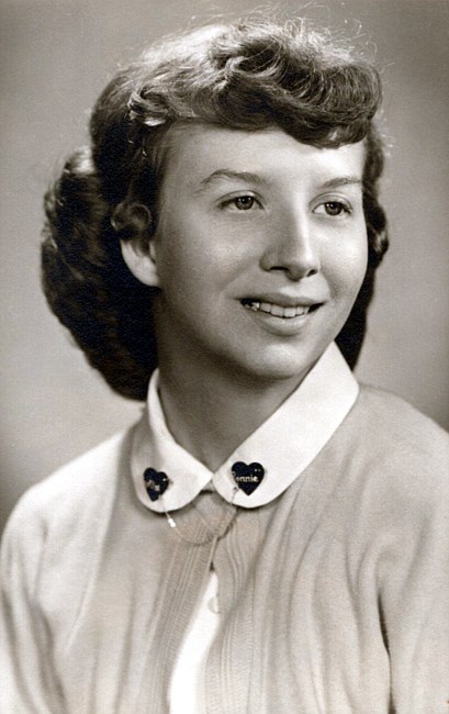 Obituary of Phyllis June Wright