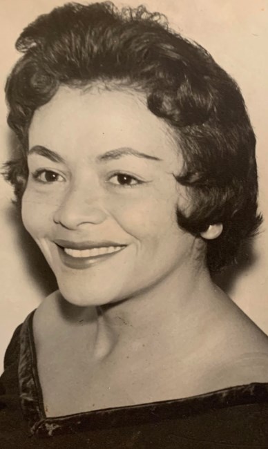 Obituary of Nelly del Carmen Estrada