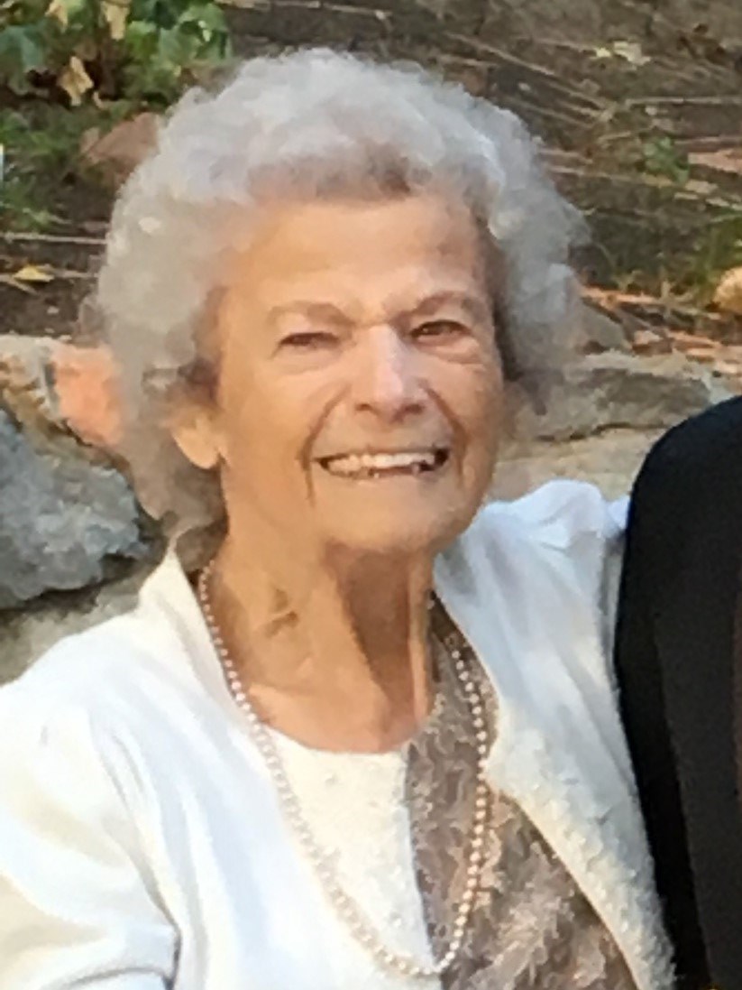 Obituary of Madeleine Holguera Diaz