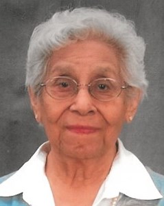 Obituario de Esther P. Razo