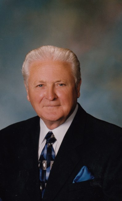 Obituary of Henry P. Hoelscher
