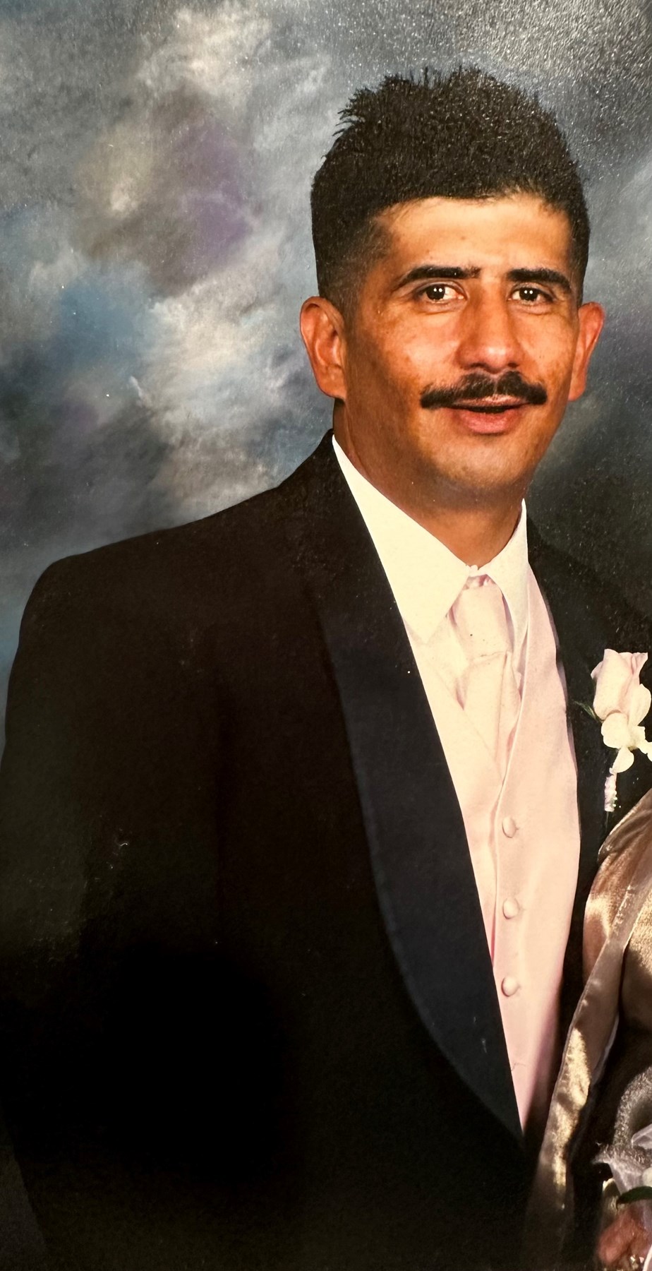 Obituario de John Conrad Vasquez