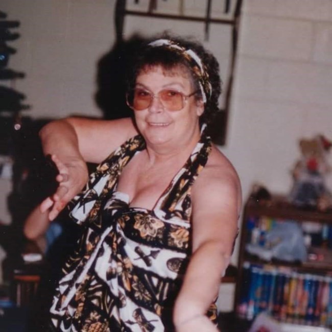 Obituary of Evelyn Lee Donnelly