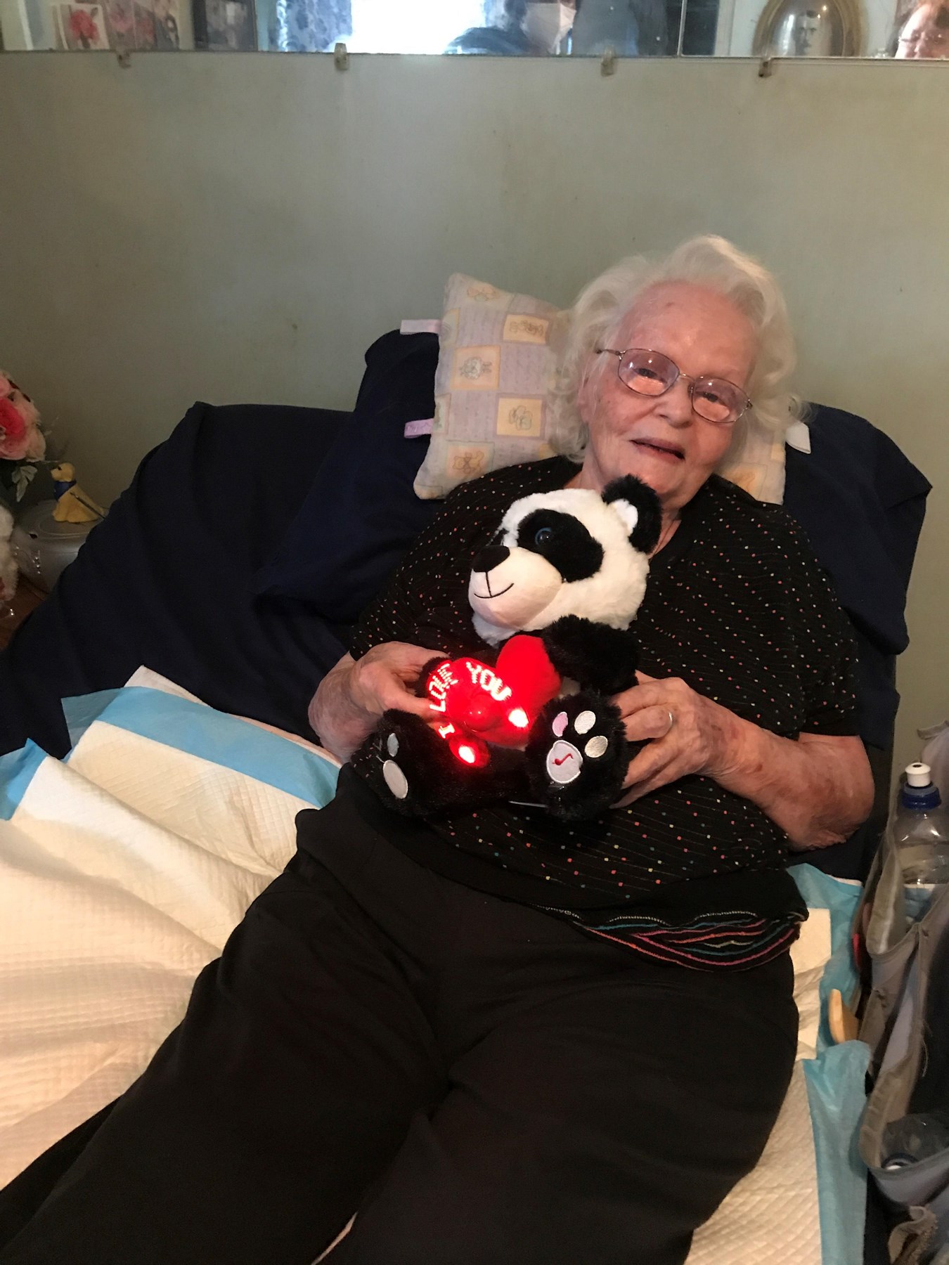 Obituario de Ellen F. Love