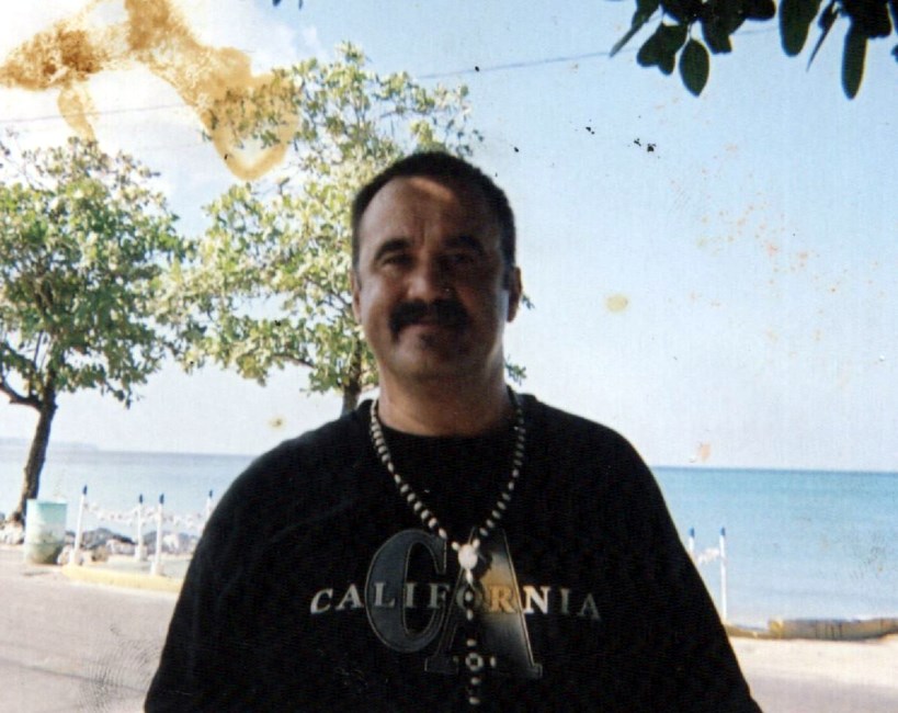 Obituary of Efrain Martinez