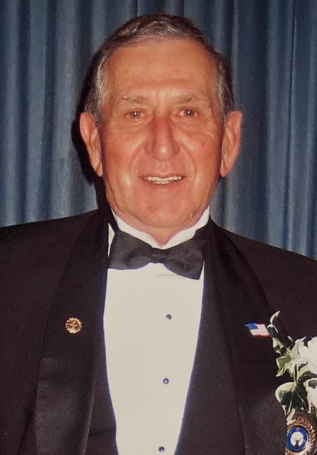 Obituario de Henry Eaton Nichols III