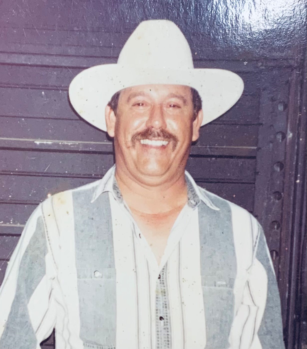Obituary of Gilbert Meza