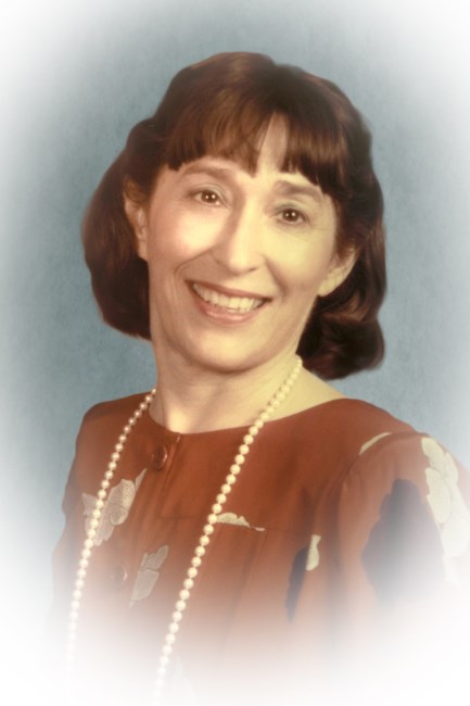 Obituary of Helen Calhoun Grier