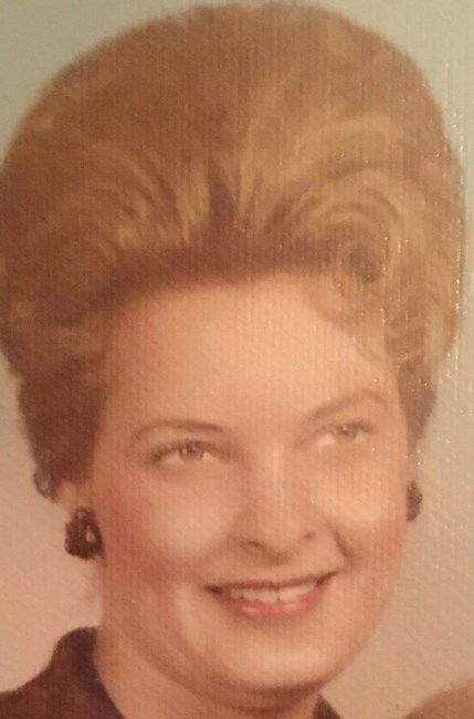 Obituary of Carolyn Mills