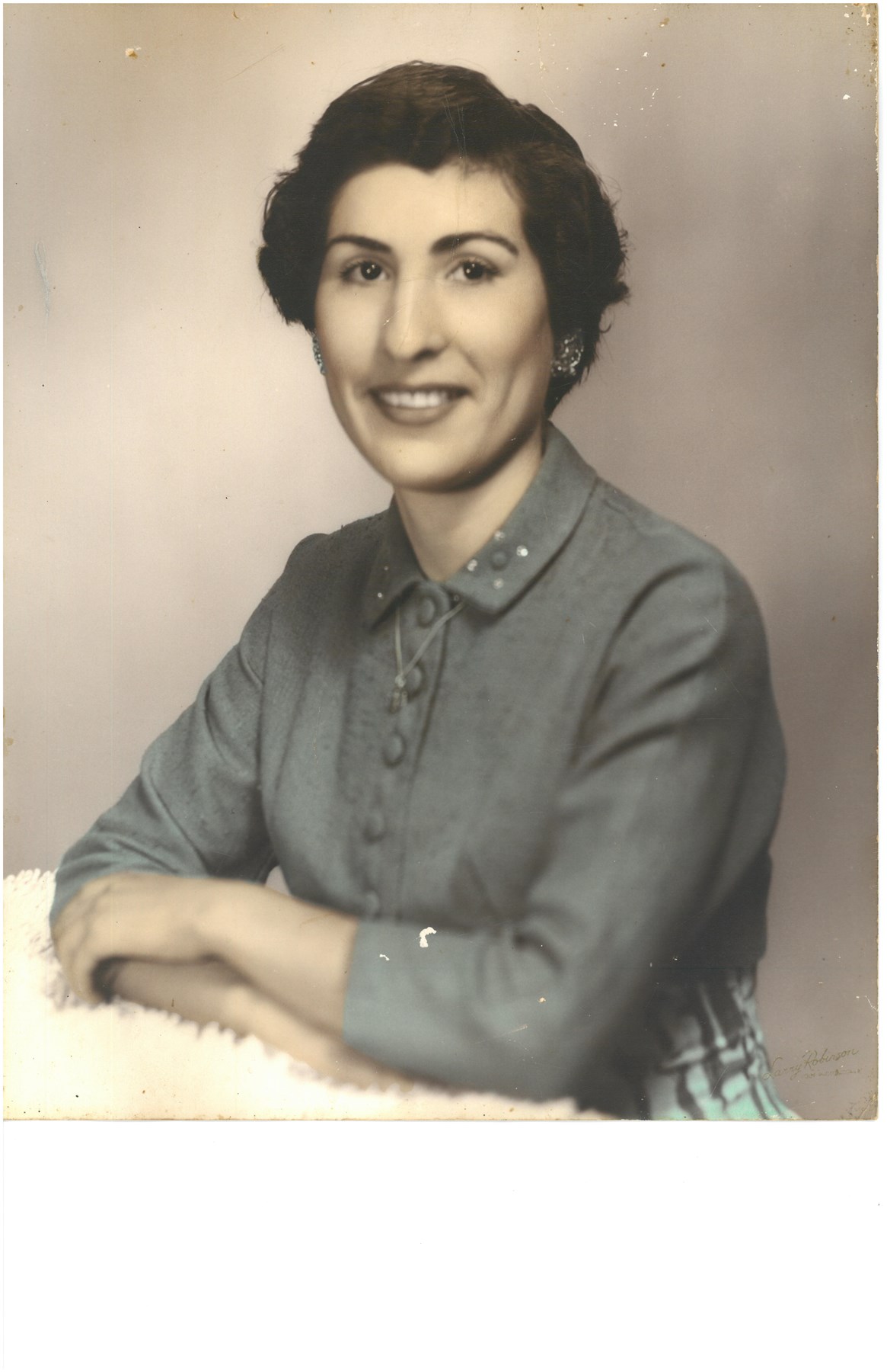 Obituary of Dora L. Humada