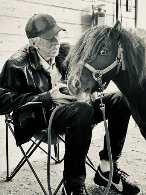 Obituary of Roger Allan Carlson