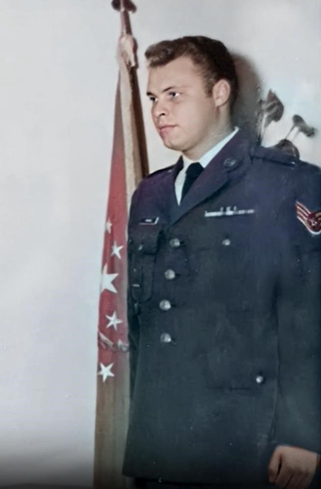 Obituary of Lloyd Farris