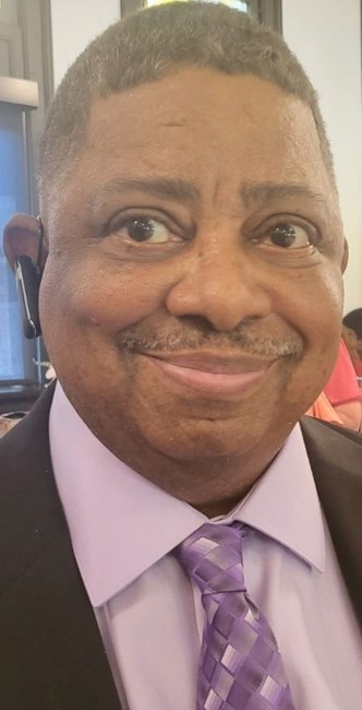 Obituario de Leslie T Johnson