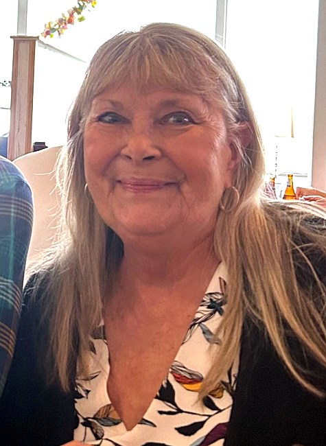 Obituario de Evelyn "Lynn" Reichhelm