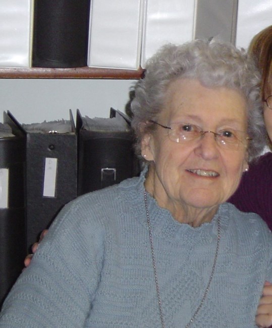 Obituario de Lorraine Stevens