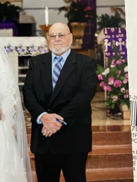 Obituario de Robert V Gonzalez