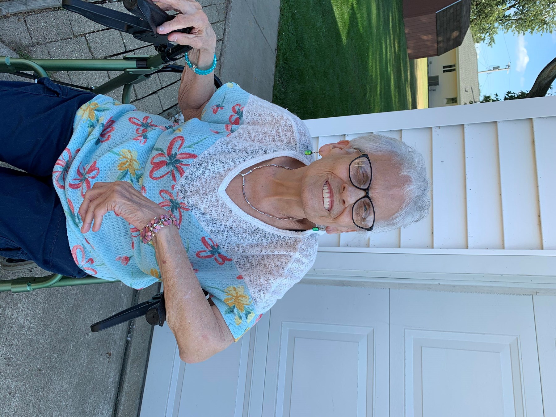 Obituary of Esther Muriel Knott