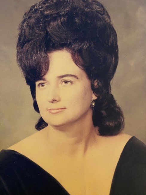 Obituary of Edith Phyllis Wells