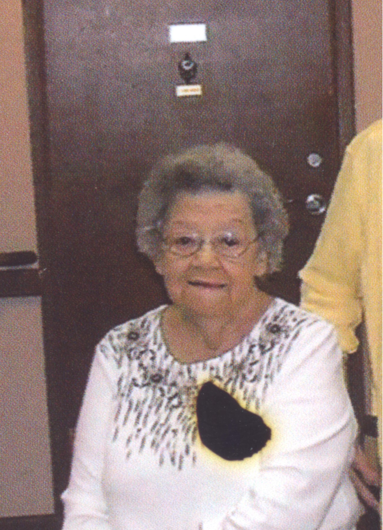 Obituary of Helen L. Murray