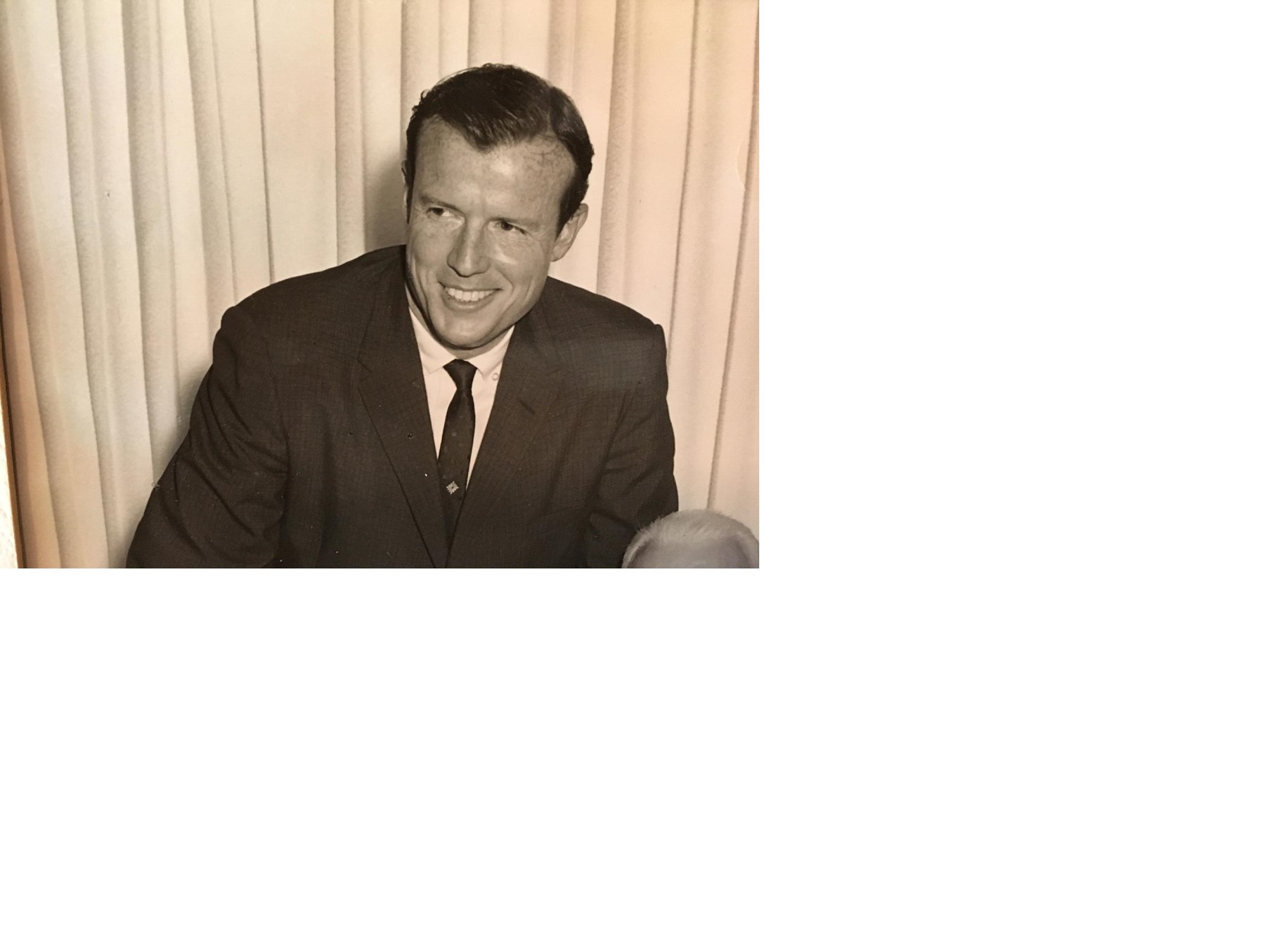 Obituary of Howard Smith