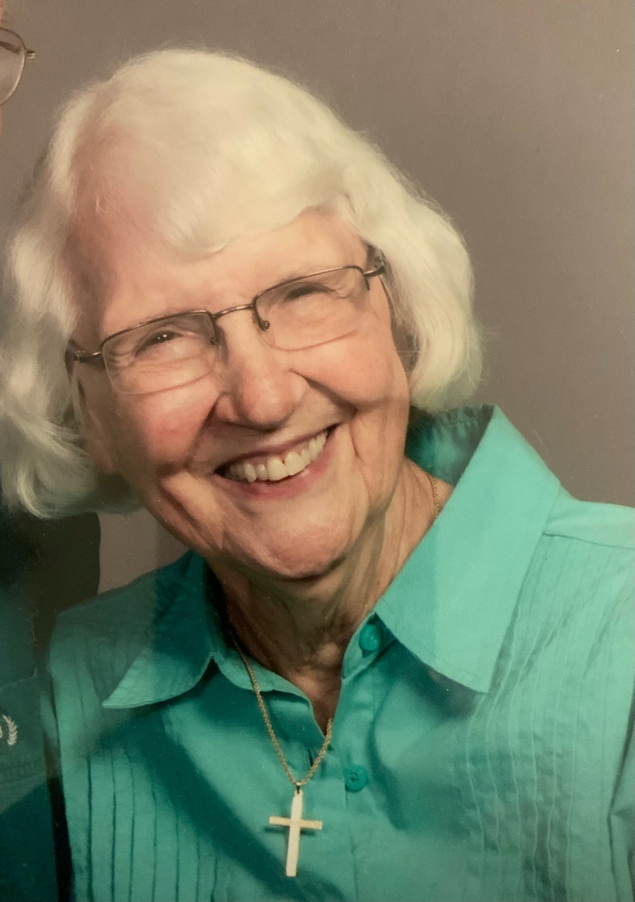 Obituario de Caroline H. Kemp