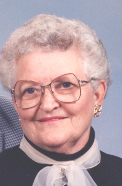 Obituario de Doris D Roeder