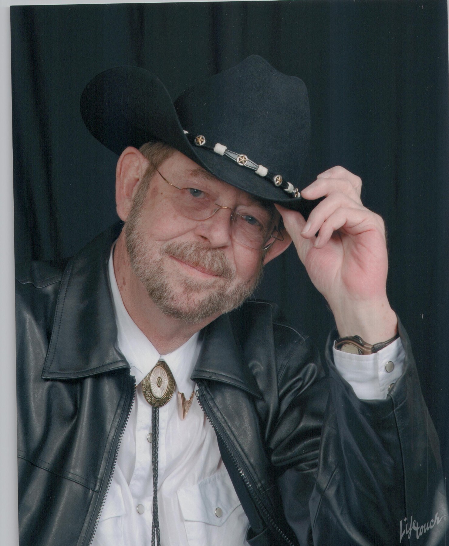 Obituario de Gordon M Redding