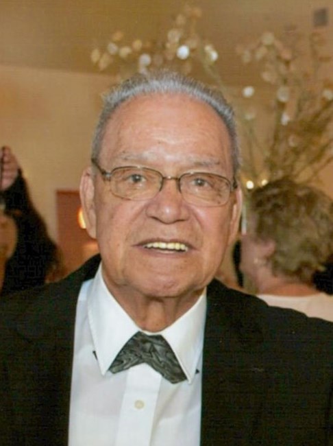 Obituary of Joel González