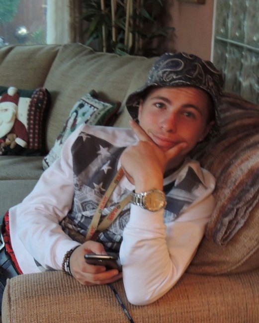 Obituary of Dustin Shane Scully