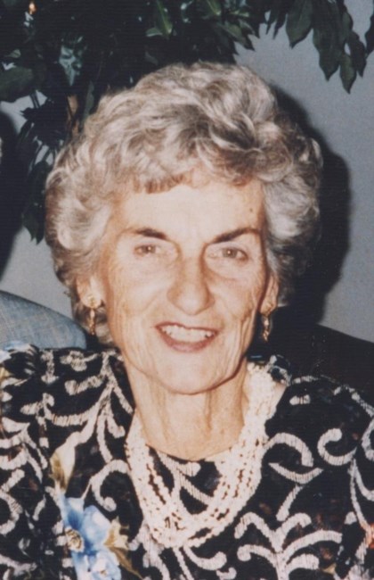 Obituary of Evelyn Holmes