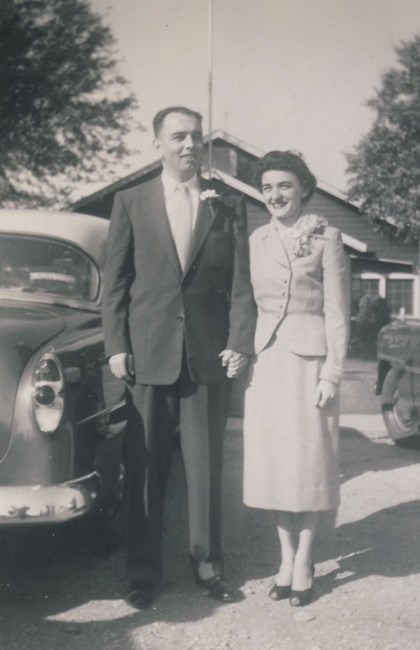 Obituary of Anne K Howell