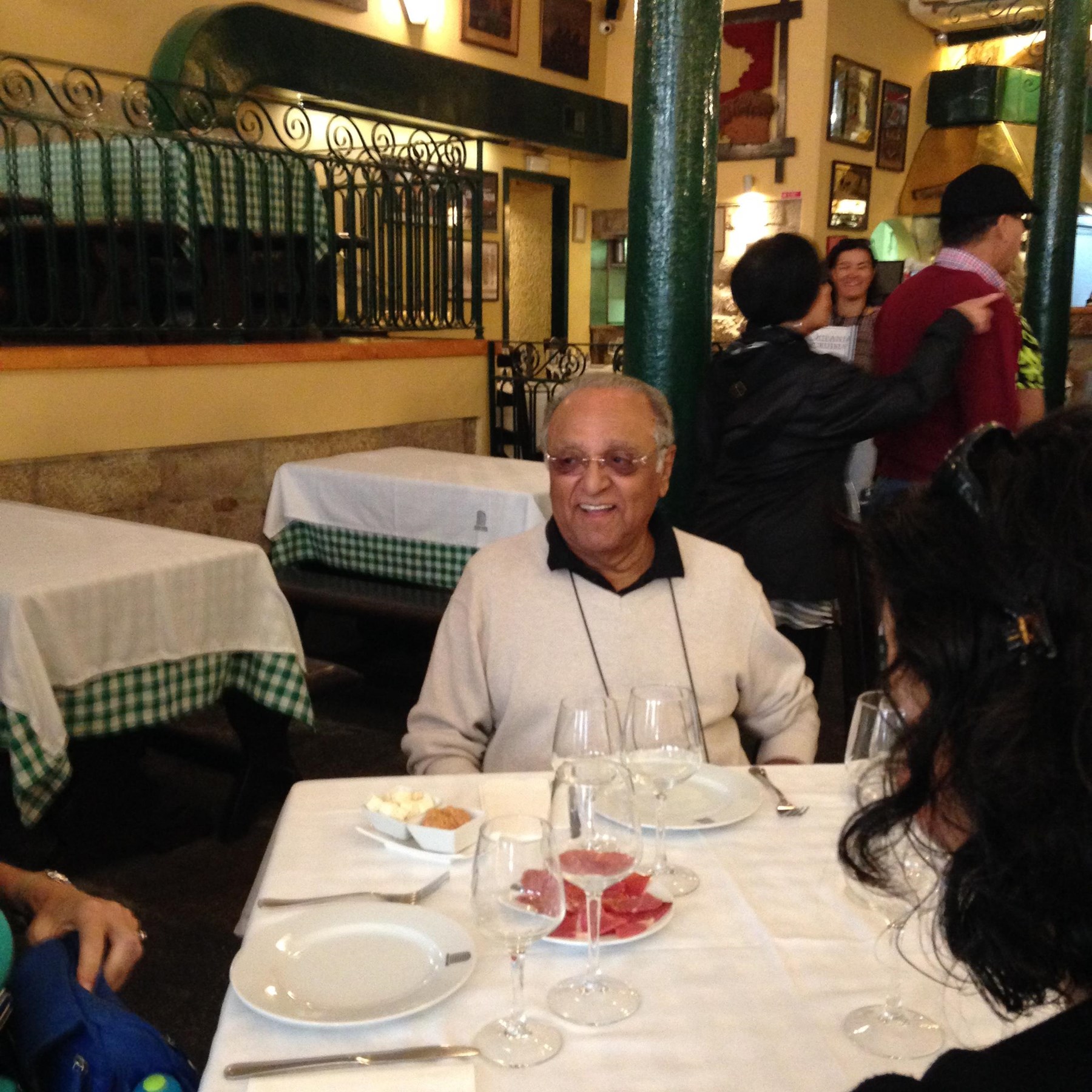 Obituary of Robert Raul Mora