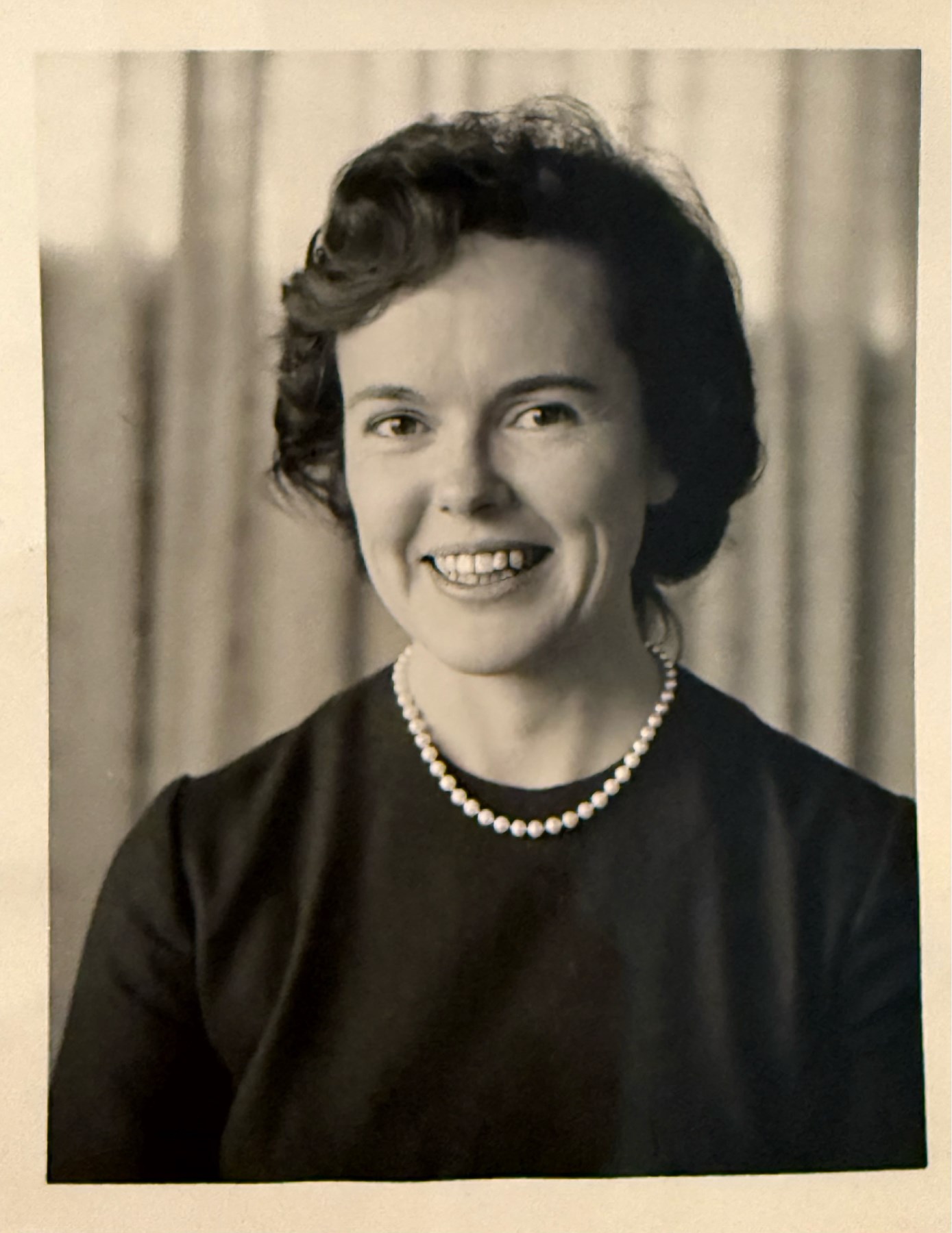 Obituary of Eva Pearl LeClair