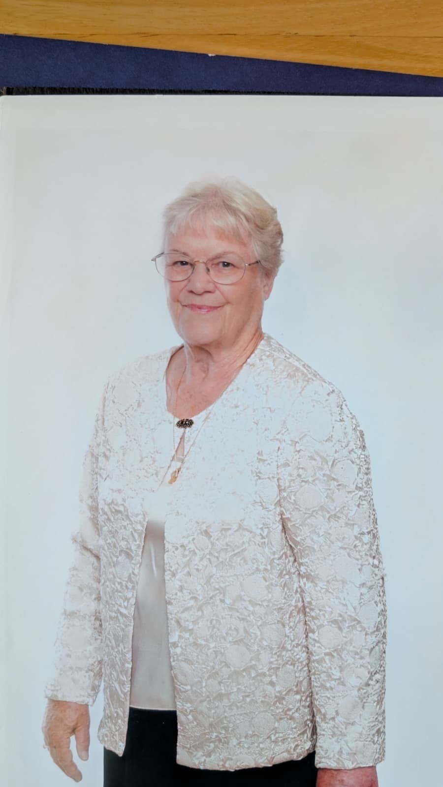 Obituary of Anne Lawrence Brayford