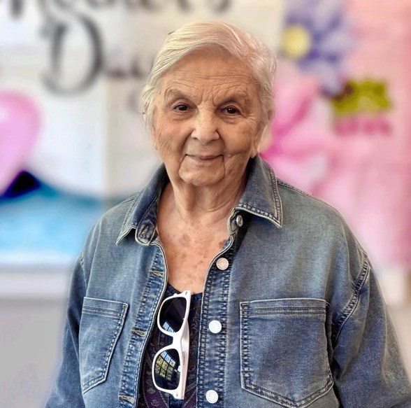 Obituary of Mary Lee Pons
