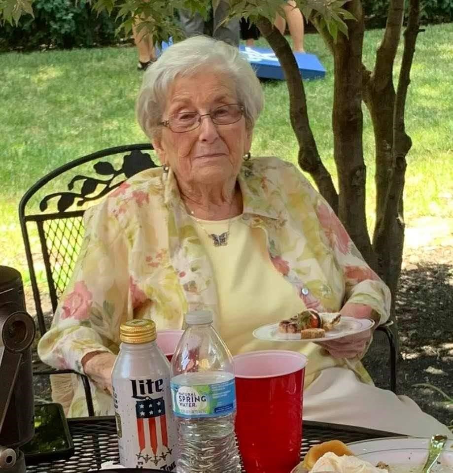 Obituary of Margaret E. Greathouse