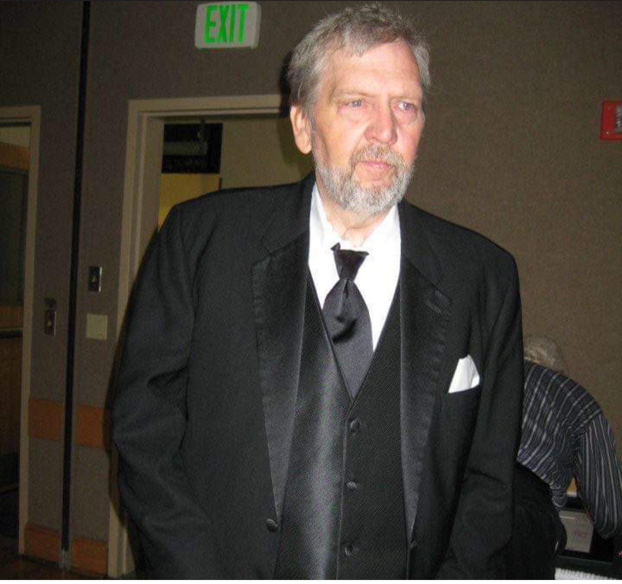 Obituary of Michael Noel Tollefson