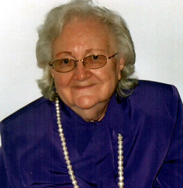 Obituario de Ruth Elizabeth Farrington