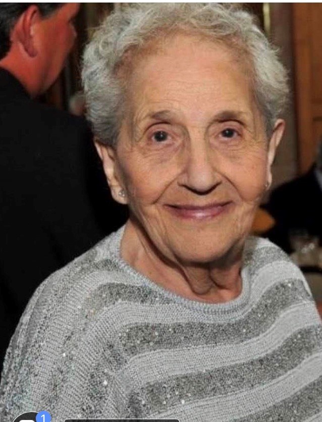 Obituary of Aurelia Mari