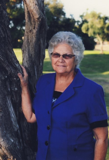 Obituary of Lucille M. Neighbors Bell