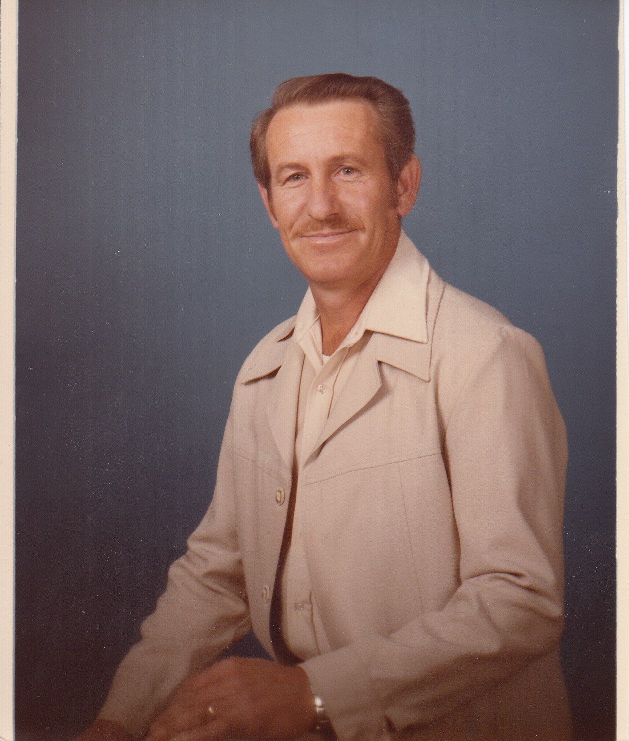 Obituary of Robert Eugene Cloninger